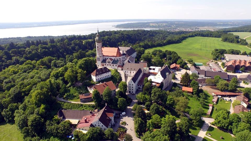 Name:  Kloster Andrechs11406952_10153334956172383_5282984285131791715_n.jpg
Views: 18754
Size:  101.7 KB