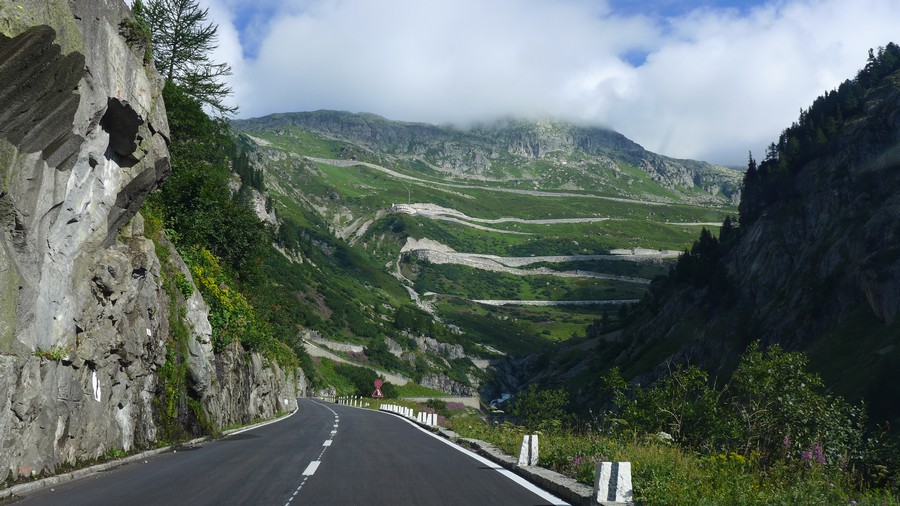 Name:  Furka Pass  P1080474.jpg
Views: 12888
Size:  181.5 KB