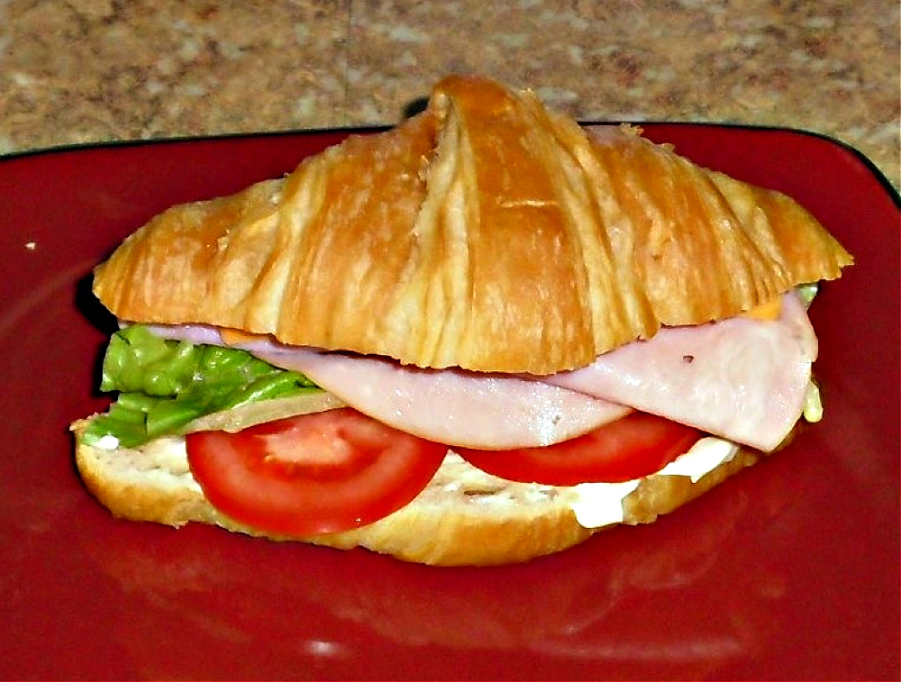 Name:  Croissant,.jpg
Views: 300
Size:  339.5 KB