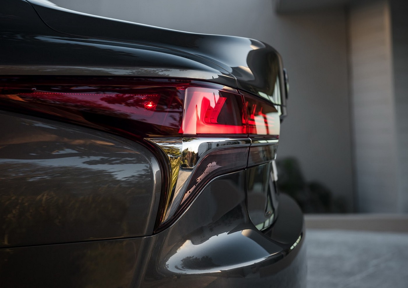 Name:  2018-Lexus-LS-16.jpg
Views: 3651
Size:  177.8 KB
