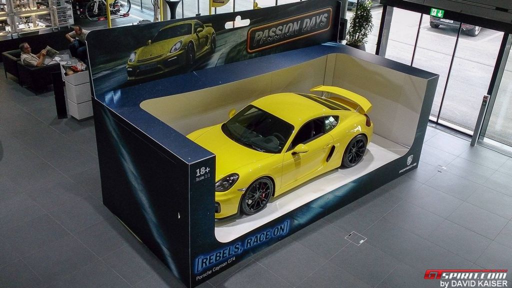 Name:  porsche-cayman-gt4-toy-car-10.jpg
Views: 1884
Size:  106.2 KB