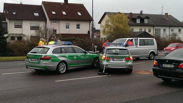 Name:  polizei crash.jpg
Views: 6863
Size:  98.9 KB