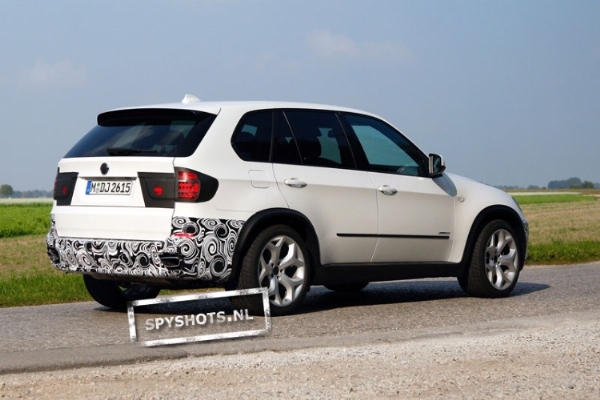 Name:  BMW-X5-Facelift-014_0992821159.jpg
Views: 4859
Size:  161.6 KB