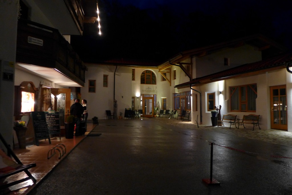 Name:  SchlossBlick Hotel near Kufstein, AustriaP1000934.jpg
Views: 13290
Size:  140.4 KB